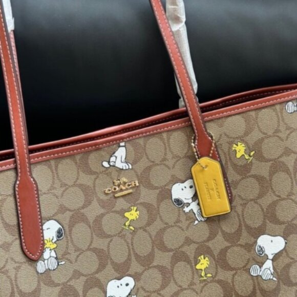 NWT Coach Snoopy Woodstock City Tote - Picture 6 of 7